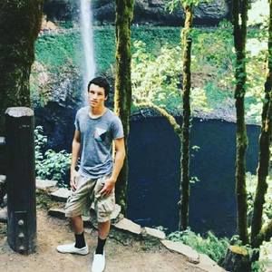 Meet your Posher, Christopher